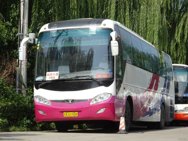 租大巴車(chē)